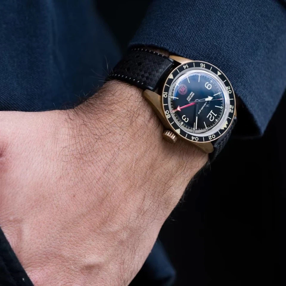 Multi-Time Zone Bronze Watch (5)